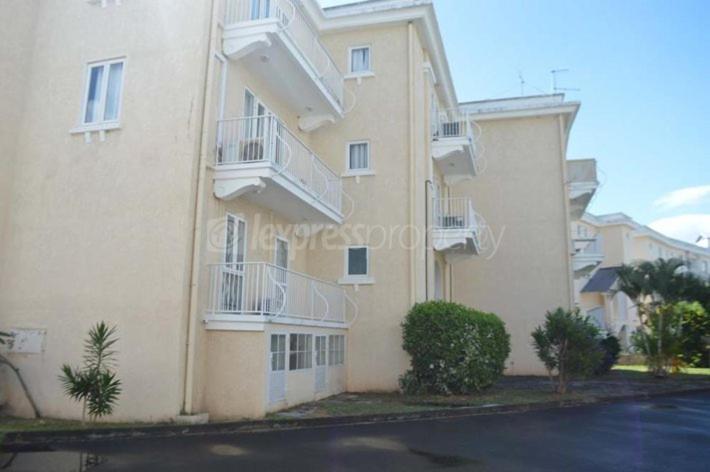 Well Equipped Peaceful 3 Bedroom Apartment Flic en Flac Exterior photo